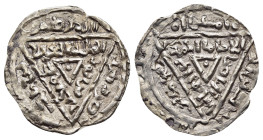 ISLAMIC. Ayyubids of the Yaman. al-'Azîz Sayf al-Islâm Tughtekîn ibn Ayyûb (577-593 AH). Half dirham, no date.

Condition: Good very fine.

Weight: 0,...