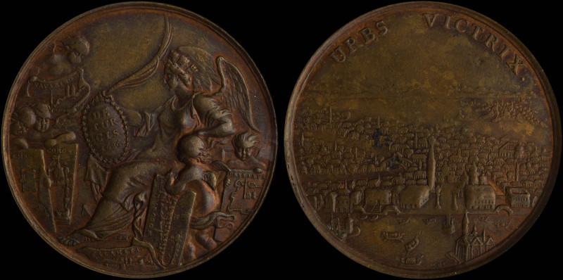 ITALY: Bronze medal (1686) commemorating victory over the Turks in Venice. Victo...