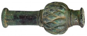 LURISTÁN. Maza. 1200-800 a.C. Bronce. Altura 11,5 cm. Incluye peana.