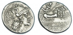 PAPIRIA. Denario. Roma (122 a.C). R/ Júpiter en cuadriga a der.; debajo, M·CARBO; ROMA en tablilla. FFC-959. SB-6. MBC.