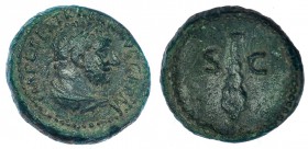 TRAJANO. Cuadrante. Roma (98-117). A/ Busto de Hércules con piel de león a der. R/ Maza entre S.C. RIC-699. Pátina verde. MBC-. Escasa.