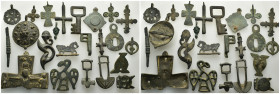 Mixed lot 23 pieces. SOLD AS SEEN NO RETURNS.