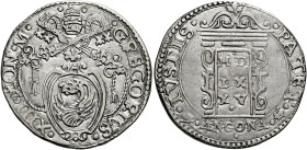 Gregorio XIII (Ugo Boncompagni), 13 maggio 1572 – 10 aprile 1585. Ancona 

Testone del Giubileo 1575, AR 9,45 g. GREGORIVS XIII – PON M Stemma sormo...
