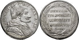 Innocenzo XI (Benedetto Odescalchi), 21 novembre 1676 – 12 agosto 1689. 

Piastra anno IX/1684, AR 31,94 g. INNOCEN XI PONT MAX A IX Busto a d. con ...