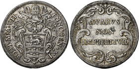 Innocenzo XI (Benedetto Odescalchi), 21 novembre 1676 – 12 agosto 1689. 

Mezza piastra anno VII, AR 15,92 g. INNOCEN XI – PONT M A VII Stemma sormo...