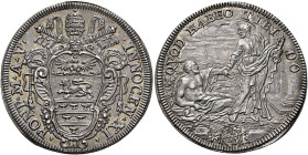 Innocenzo XI (Benedetto Odescalchi), 21 novembre 1676 – 12 agosto 1689. 

Testone anno V/1677, AR 9,53 g. INNOCEN XI – PONT M A V Stemma sormontato ...