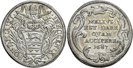 Innocenzo XI (Benedetto Odescalchi), 21 novembre 1676 – 12 agosto 1689. 

Testone anno XI/1687, AR 9,10 g. INNOCEN XI – PONT M A XI Stemma sormontat...