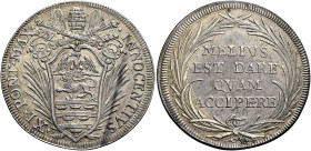 Innocenzo XI (Benedetto Odescalchi), 21 novembre 1676 – 12 agosto 1689. 

Testone, AR 9,14 g. INNOCENTIVS – XI PONT MAX Stemma sormontato da triregn...