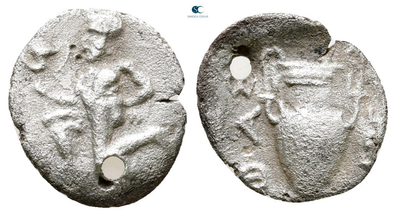 Thrace. Thasos circa 412-404 BC. 
Trihemiobol AR

13 mm, 0,72 g



Nearly...