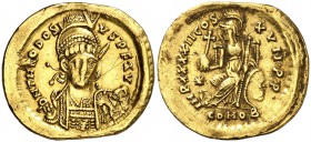 (441-450 d.C.). Teodosio II. Constantinopla. Sólido. (Spink 21140) (Ratto 154) (RIC. 293). 4,38 g. MBC+.