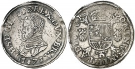 1575. Felipe II. Amberes. 1 escudo Felipe. (Vti. 1202) (Vanhoudt 298.AN). 34,16 g. Busto a izquierda. Buen ejemplar. Ex Colección Isabel de Trastámara...