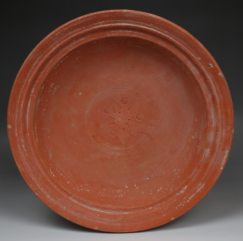 Roman plate with vegetal decoration

ITEM: Plate with vegetal decoration
 MAT...