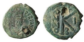 Maurice Tiberius. (600-601 AD). 1/2 Follis. Constantinople. Obv: bust of Maurice Tiberius facing. Rev: A/N/N/O K. 22mm, 6,15g
