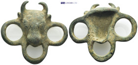 Bronze bull's head STRAP SPREADER. (87mm, 138.7 g)