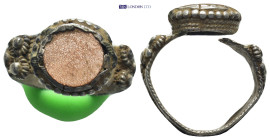 Silver ring with ornaments. (8mm, 3.8 g)