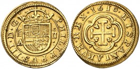 1610/1600. Felipe III. Segovia. A/C. 2 escudos. (Cal. 26 y 27 marcan otra rectificación de fecha y Calicó 28 la de ensayador). 6,81 g. Bella. Comprada...