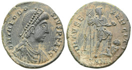 Theodosius II. 402-450 AD, Ae
 Weight: 5,1 gr Diameter: 23,7 mm