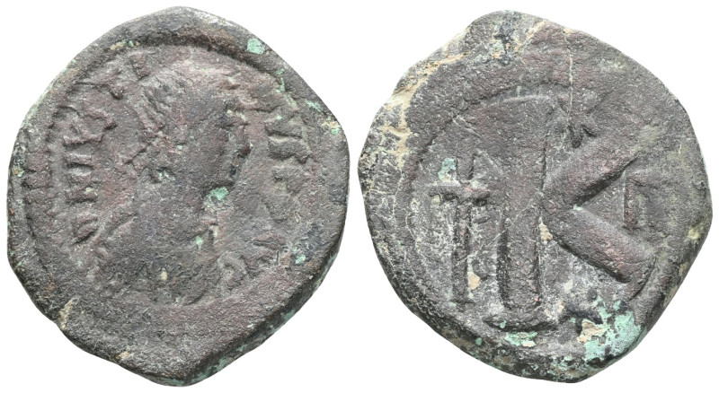 Justinian I, 527-565. Half Follis (bronze), Theoupolis (Antioch). D N IVSTINIANV...