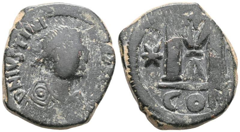 Justinianus I (527-565) AE Follis (Bronze,) Constantinople, 527 Justinianus I (5...