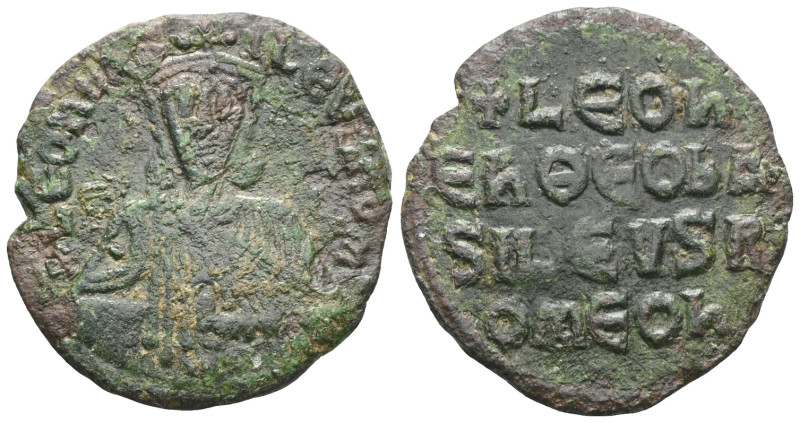 Leo VI the Wise (886-912), AE follis (Bronze), Constantinople. Obv: + LЄON BAS-I...