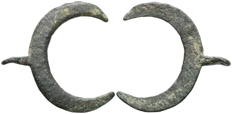 ANCIENT ROMAN BRONZE NECKLACE.
 Weight: 5,9 gr Diameter: 39,8 mm