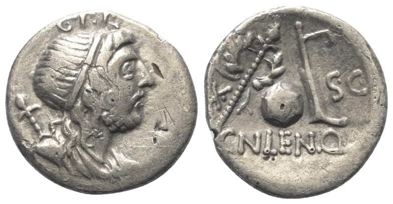 Cn. Cornelius Lentulus Marcellinus.

 Denar (Silber). 76 - 75 v. Chr. Münzstät...