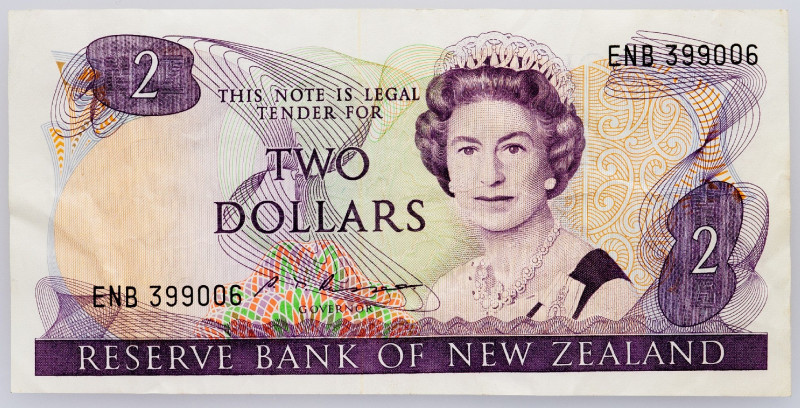 New Zealand, 2 Dollars 1985-1989 New Zealand, 2 Dollars 1985-1989; VF

Grade: ...