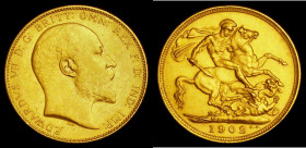 Sovereign 1902 Matt Proof, Marsh 174A, S.3969 UNC with some light contact marks and minor cabinet friction