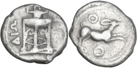 Greek Italy. Bruttium, Kroton. AR Diobol, 425-350 BC. Obv. Tripod; to left, ΔΙΩ. Rev. Hare leaping right; above and below, ring. HN Italy 2155; HGC 1 ...