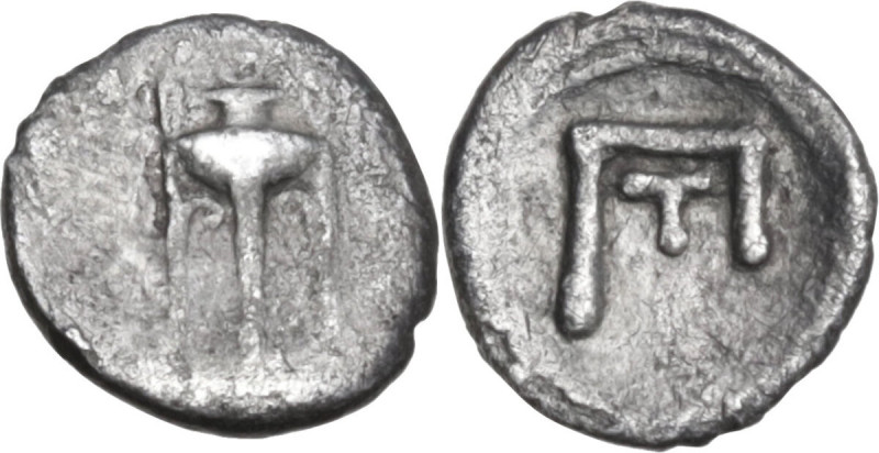 Greek Italy. Bruttium, Kroton. AR 5 Tetartemorion, 370-350 BC. Obv. Tripod. Rev....