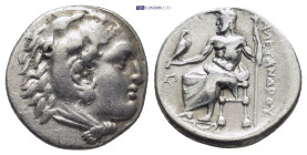 Kings of Macedon. Uncertain mint. Alexander III "the Great" 336-323 BC. Drachm AR (17mm., 4,1 g). Head of Herakles right, wearing lion skin / Zeus Aët...