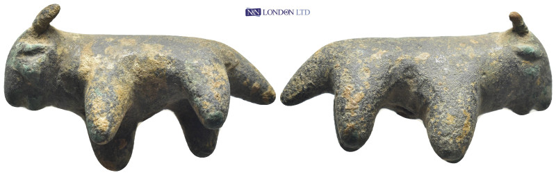 Bronze bull figurine. (42mm, 45.6 g)