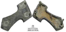 Medieval, Spain. Bronze belt mount. 13th - 15th century BC. 42 mm x 20 mm, 13.56 g.
