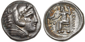 ROYAUME DE MACEDOINE, Alexandre III le Grand (336-323), AR tétradrachme, 323-320 av. J.-C., atelier macédonien. D/ T. d'Héraclès à d., coiffé de la dé...