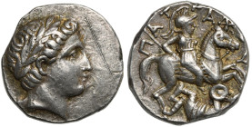 ROYAUME DE PEONIE, Patraos (340-315), AR tétradrachme. D/ T. l. d'Apollon à d. R/ Cavalier terrassant de sa lance un ennemi tombé à terre. Sur le tour...
