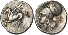 CORINTHE, AR statère, 386-307 av. J.-C. D/ Pégase en vol à g. Dessous, . R/ T. casquée d'Athéna à g., le casque lauré. Derrière, aegis dans une couro...