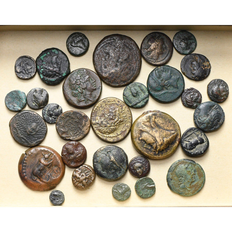 lot de 30 bronzes, dont: Pont, Amisos, B. masc. imberbe/Carquois avec baudrier, ...