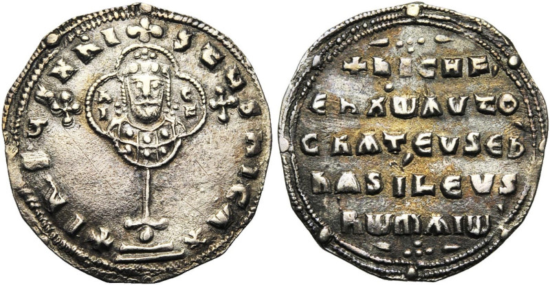 Nicéphore II Phocas (963-969), AR miliaresion, Constantinople. D/ Quadrilobe au ...