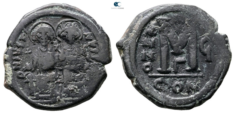 Justin II and Sophia AD 565-578. Constantinople
Follis or 40 Nummi Æ

30 mm, ...