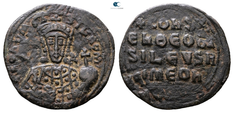 Constantine VII, Porphyrogenitus AD 913-959. Constantinople
Follis or 40 Nummi ...