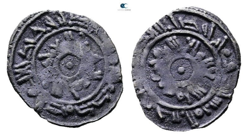 Fatimids. AH 296-567. 
AR 1/4 Dirham 

16 mm, 0,65 g



Good Very Fine