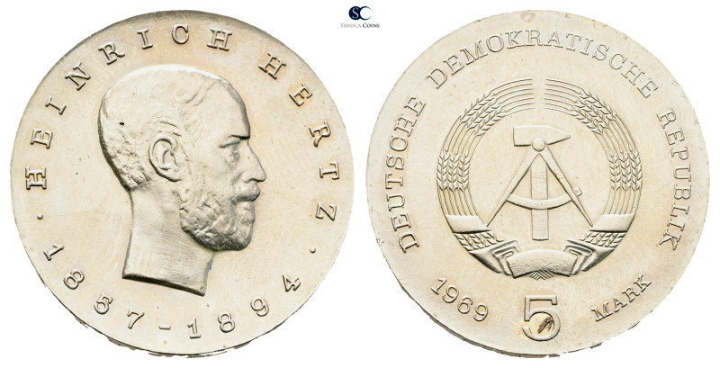 Germany. AD 1969. Heinrich Hertz
5 Mark 1969

 mm, 12,2 g



Uncirculated