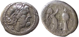 APULIA - LUCERIA (214-212 a.C.) VITTORIATO gr.3,1 - SERIE L-T - D/Testa di Giove a d. con L. sotto il collo R/Vittoria in piedi incorona un trofeo con...