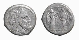 ROMA - ANONIME SENZA SIMBOLI (dopo il 211 a.C.) VITTORIATO - D/Testa di Giove a d. R/La Vittoria porge una corona verso un trofeo - Ar - Craw. 53/1 BB