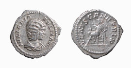 GIULIA DOMNA - Moglie di Settimio Severo (†217) DENARIO - D/Busto drappeggiato a d. IVLIA PIA FELIX AVG R/Venere seduta sul trono a s. tende la mano e...