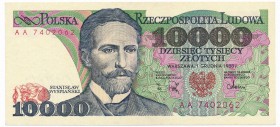 10.000 złotych 1988 -AA- rzadka seria

Bardzo rzadka seria AA, szczególnie w stanach bankowych banknot niespotykany. 
Banknot po konserwacji, bez p...