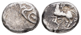 Celtic. Gaul Central, Aedui. AR, Quinarius. 1.88 g. - 12.48 mm. Circa 1st Century BC. "Kaletedou" Type.
Obv.: Celticized helmeted head of Roma left....
