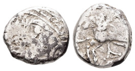 Celtic. Gaul Central, Aedui. AR, Quinarius. 1.90 g. - 12.41 mm. Circa 1st Century BC. "Kaletedou" Type.
Obv.: Celticized helmeted head of Roma left.
R...