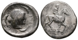 Sicily, Syracuse. Deinomenid Tyranny Time of Hieron I. 478-466 BC. AR, Didrachm. 7.96 g. - 22.67 mm. Struck circa 478-475 BC.
Obv.: Nude horseman ridi...