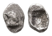 Asia Minor. Uncertain mint. AR, Tetartemorion. 0.16 g. - 5.47 mm. Late 6th-early 5th century BC.
Obv.: Head of Eagle left.
Rev.: Quadripartite incuse ...